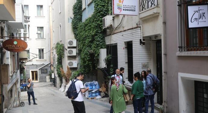 HDP’den polis baskınlarına tepki: Tekçi ve karanlık zihniyet kaybedecek