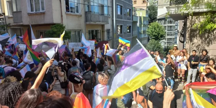 İstanbul’da gözaltına alınan 373 kişi serbest bırakıldı