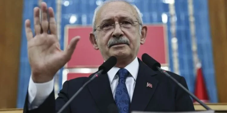 Kılıçdaroğlu: Tek yüzüğüm var diyenler Manhattan’da gökdelenler yapıyor