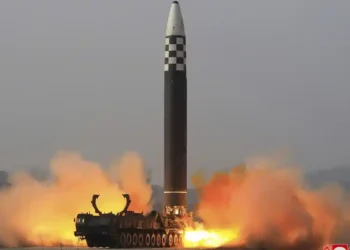 ‘Kuzey Kore 8 balistik füze fırlattı’