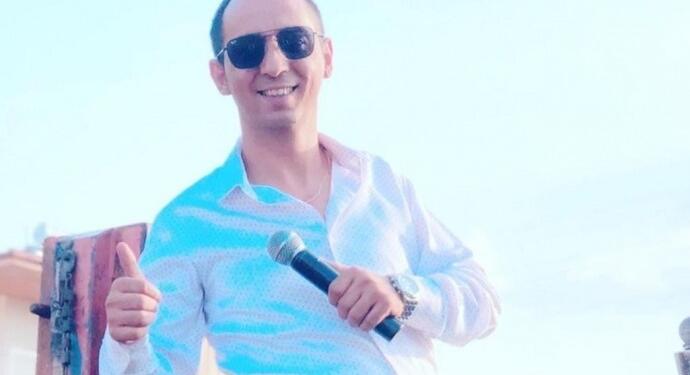 Düğünde Kürtçe şarkı söyleyen müzisyen gözaltına alındı