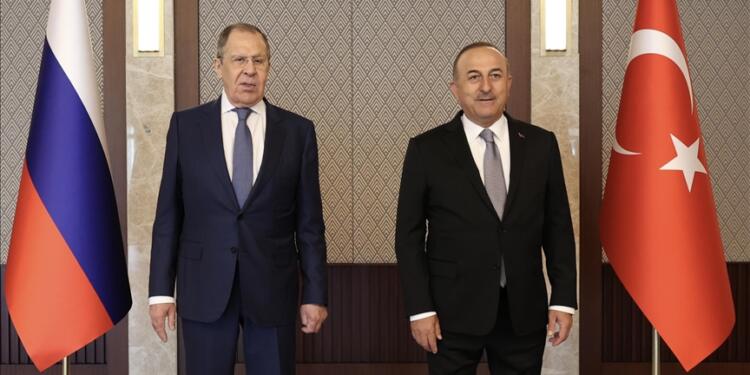 Lavrov-Çavuşoğlu tahıl gemilerini ve Kuzey-Doğu Suriye’yi görüştü