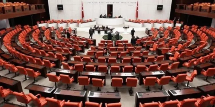 Meclis’e 16 yeni fezleke gönderildi