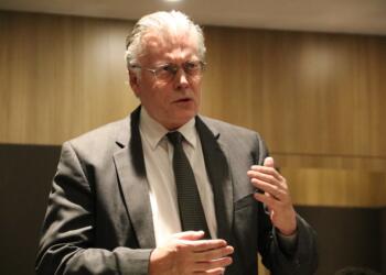 İzlanda eski Adalet Bakanı Jonasson: İmralı kapıları açılsın ki kalıcı barış sağlansın