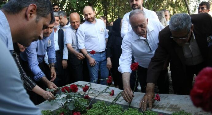 Orhan Doğan mezarı başında anıldı