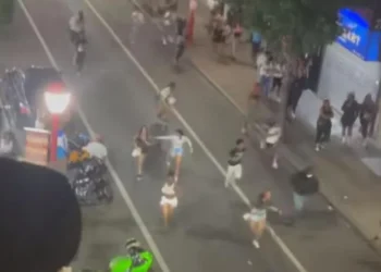 Philadelphia’da sokaktakilere ateş açıldı: 3 kişi hayatını kaybetti