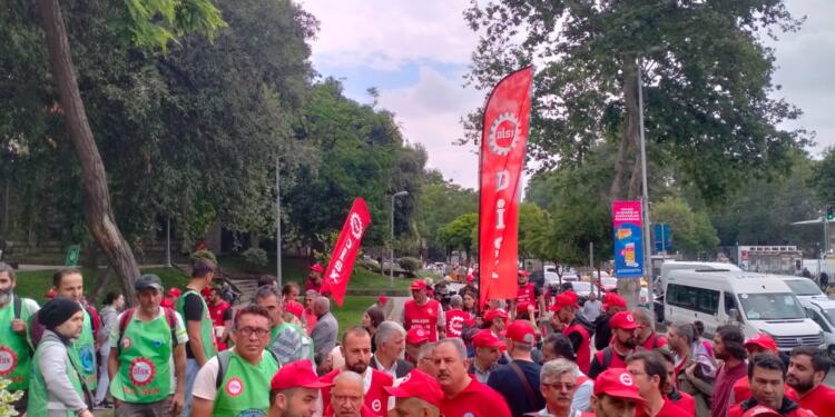 İBB iştiraki Ağaç A.Ş. işçilerinden Saraçhane’de protesto
