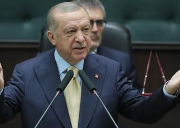 Erdoğan’dan halka cinsiyetçi küfür: ‘Bunlar sürtük’