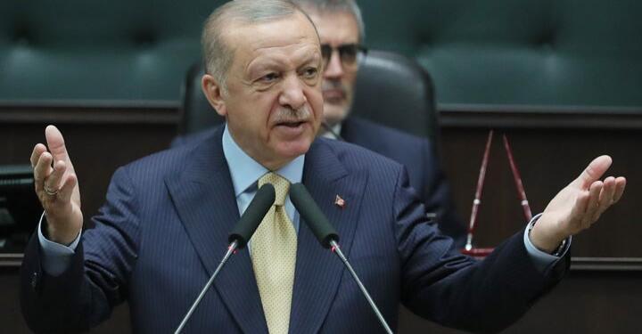 Erdoğan’dan halka cinsiyetçi küfür: ‘Bunlar sürtük’