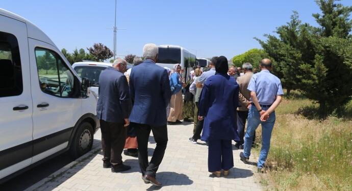 Polisten anneye: Türkçe konuşacaksanız konuşun, dinlemek istemiyorum