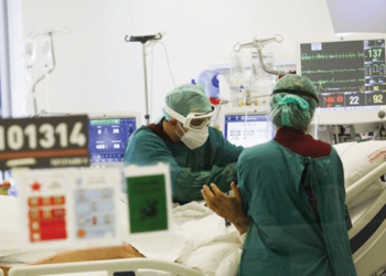 TBB’den koronavirüs uyarısı: Aşılanmaya başlanmalı, maskeye geri dönülmeli