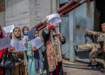 ‘Afganistan’daki kadınları savunun’