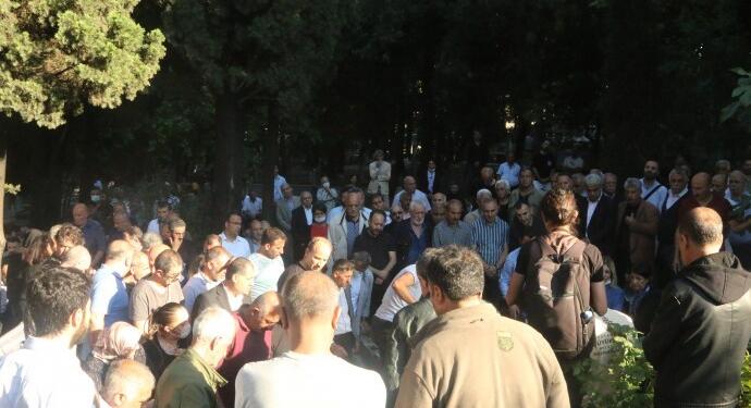 Pervin Buldan’ın babası son yolculuğuna uğurlandı