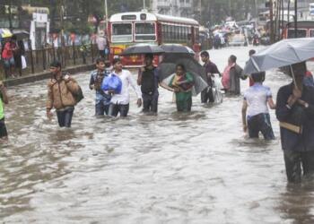 Muson yağmurları Hindistan’da yine can aldı