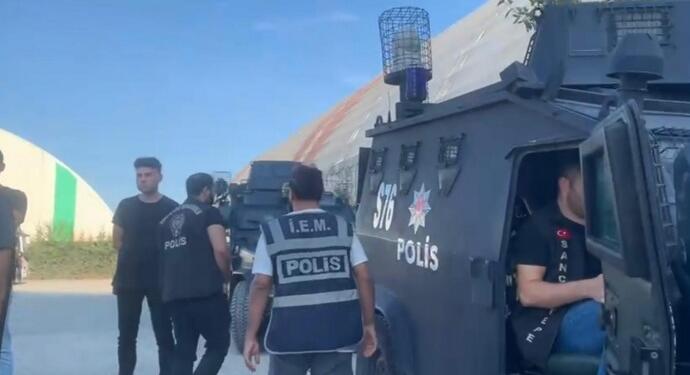 Kemal Kurkut pankartına polis engeli