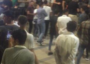 Van’da polisten müdahale: Müzik aletlerini kırdılar, gözaltına aldılar