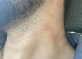 Gazeteciler alıkonuldu, darp edildi