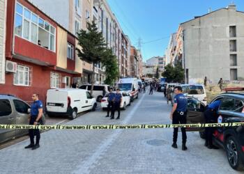 İstanbul’da katliam: Annesi ve iki kardeşini katletti