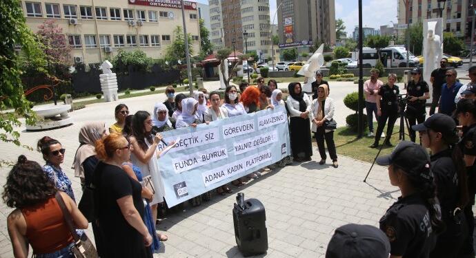 Adana Kadın Platformu’ndan protesto: Yapılan röntgenciliktir