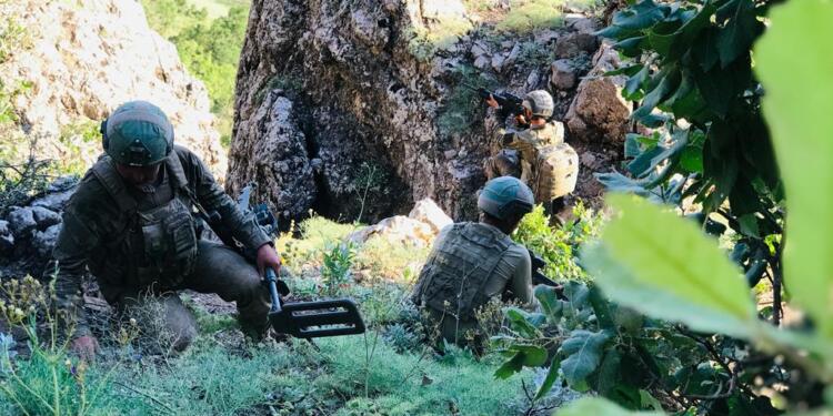 Çatak’ta bir asker yaşamını yitirdi