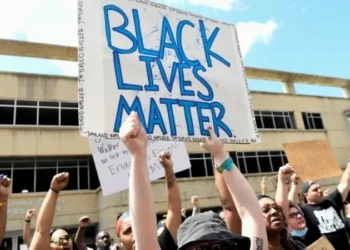 ABD’de siyahi Jayland Walker’in 60 kez vurulduğunu gösteren video yayınlandı