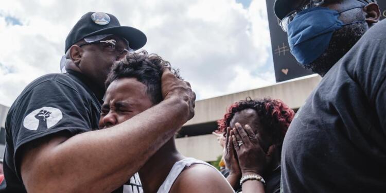 ABD’de 4 Temmuz kutlamalarında silahlı saldırı: 6 kişi hayatını kaybetti