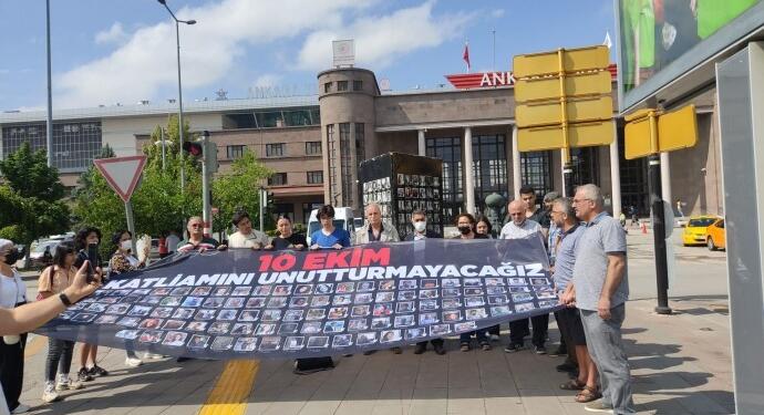 ‘Devlet DAİŞ’in Türkiye’de yapılanmasına ses çıkarmıyor’