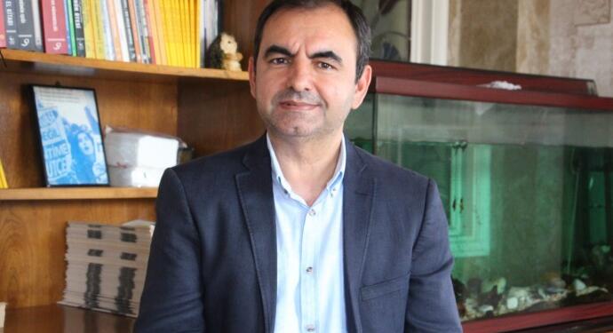 Ercüment Akdeniz: Üçüncü seçenek için ‘İlkeler Manzumesi’ hazırlanıyor