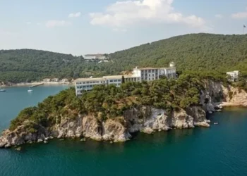 Heybeliada Sanatoryumu’nun Diyanet’e verilmesi kararı iptal