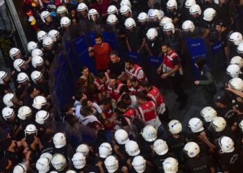 Ankara, İzmir ve İstanbul’da Suruç anmasına polis saldırısı