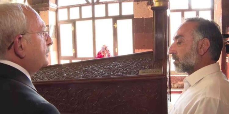 Kılıçdaroğlu Ehmedê Xanî Türbesi’ni ziyaret etti