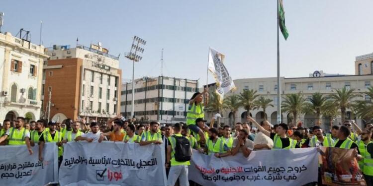 Libya’da protestolar Meclis yakmaya vardı
