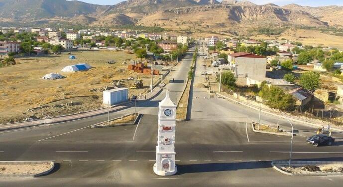 Üç maaşlı kayyum Lice’yi başka kentten firmalara satıyor!