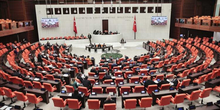 Şentop’tan Meclis’in olağanüstü toplanması çağrısı: HDP katılmayacak