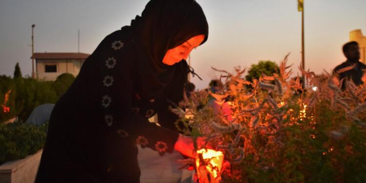 Maxmûr’dan Şam’a bayram vesilesiyle mezarlık ziyaretleri