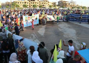 Qamişlo’da halklar Türkiye’yi ve garantörleri protesto etti
