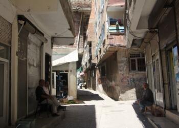 Surluları kamulaştırma bedeliyle sokağa atmaya çalışıyorlar