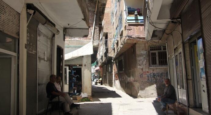 Surluları kamulaştırma bedeliyle sokağa atmaya çalışıyorlar