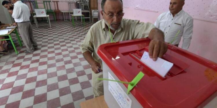 Tunus halkı yeni anayasa için oy kullandı