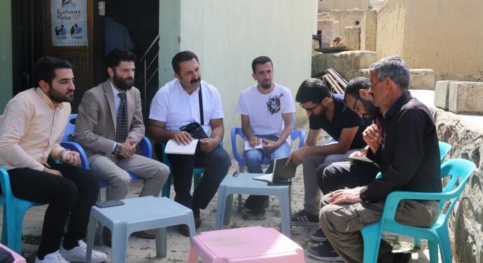 Mültecileri taşıyan araç durduktan sonra da taranmış