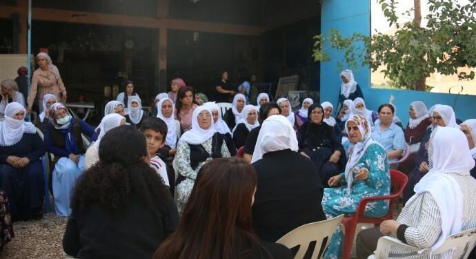 TJA ve Barış Anneleri Meclisi üyeleri Derik’te taziyeye katıldı