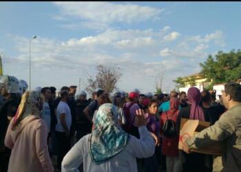 ETF işçileri direniyor: Polis müdahale etti, patron malları kaçırdı