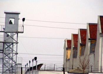 Tutuklulara su işkencesi: Günde 1 saat veriliyor