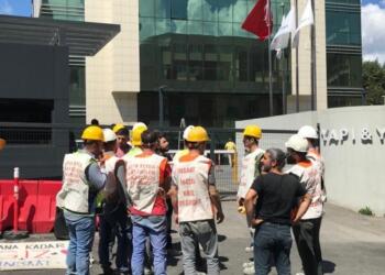 İnşaat işçileri haklarını ararken gözaltına alındı