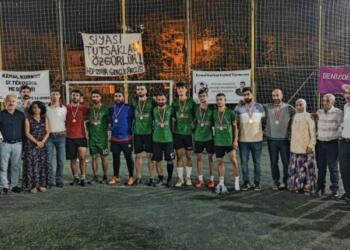 İzmir’de Kemal Kurkut Futbol Turnuvası’nı Nûjen takımı kazandı