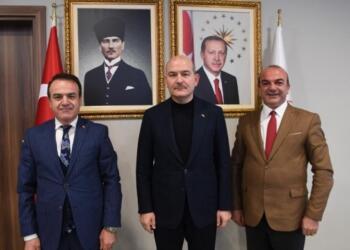 Hapis cezası alan AKP’li belediye başkanları hala görevde: O fotoğraf koruyor