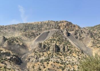 Şırnak’ta doğa talanı: Ağaçlar kesiliyor, hafriyatlar su yataklarına bırakılıyor