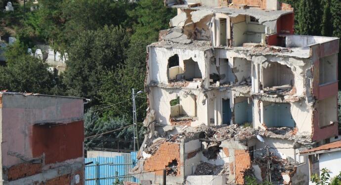 Hacıhüsrev’de sokağa atılan yurttaşlar: Hakkımızı alana kadar direneceğiz