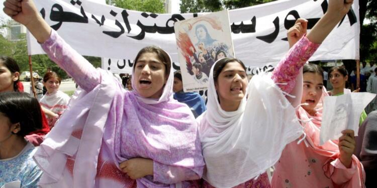 RAWA: Kobanê bir örnek