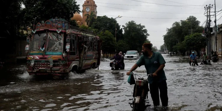 Pakistan’da sel bilançosu: En az 580 kişi hayatını kaybetti